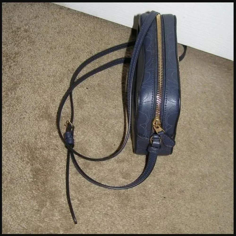 💙 NWOT Coach Navy Blue Perforated Leather Camera Bag Crossbody
